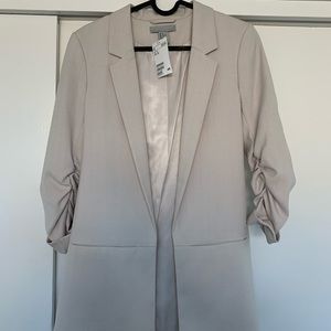 H&M Boyfriend Blazer Cream Colored with Ruched Sleeves - BRAND NEW